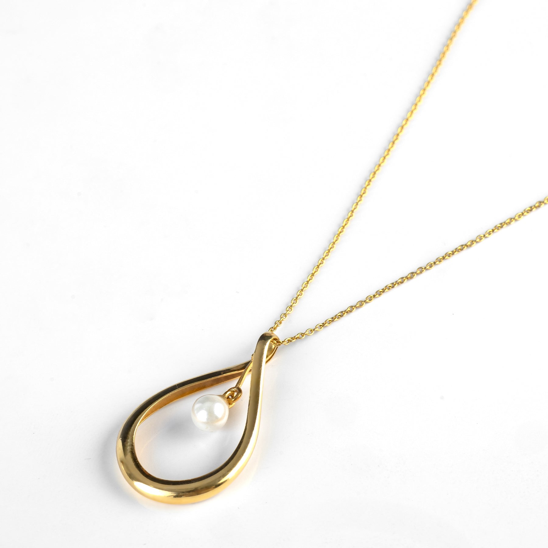 Aeris - 9K Gold Jewellery India | BIS Hallmarked Fine Gold | NayoreAeris