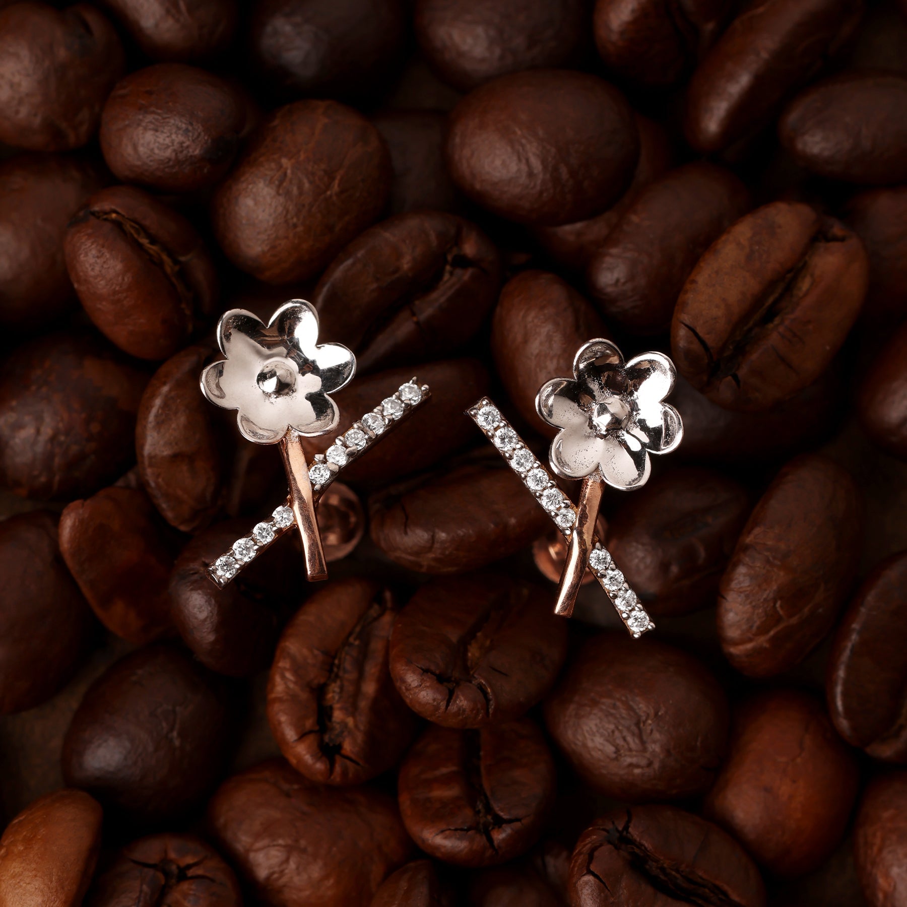 Carreau - 9K Gold Jewellery India | BIS Hallmarked Fine Gold | NayoreCarreau