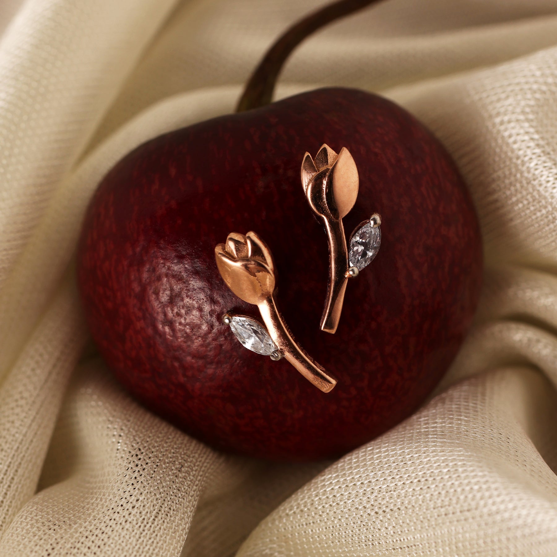 Velora - 9K Gold Jewellery India | BIS Hallmarked Fine Gold | NayoreVelora